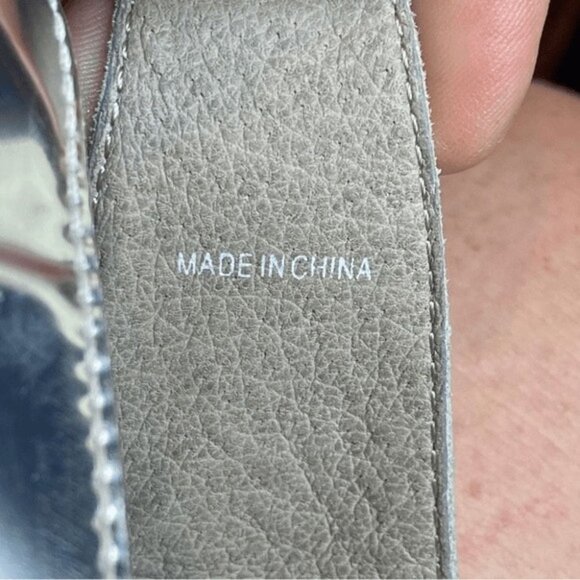 Eileen Fisher Leather Cici Flat Sandal Metallic Mirrored Silver Size 5 NEW! - Picture 10 of 11